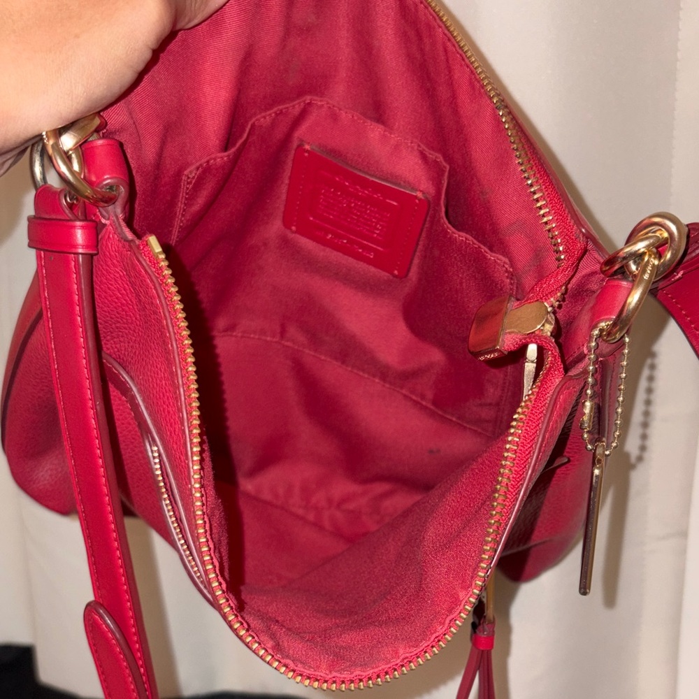 Coach Cherry Red Leather Shoulder Bag - Picture 3 of 3